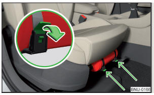 Fig. 307 Soltar o extintor